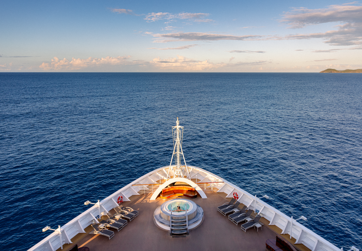SBN_Ovation_OVA_Jost_Van_Dyke_BVI_Sunset_Rails_Bow_Location_Tanveer_Wabu_030625_0511-Enhanced-NR-Edit