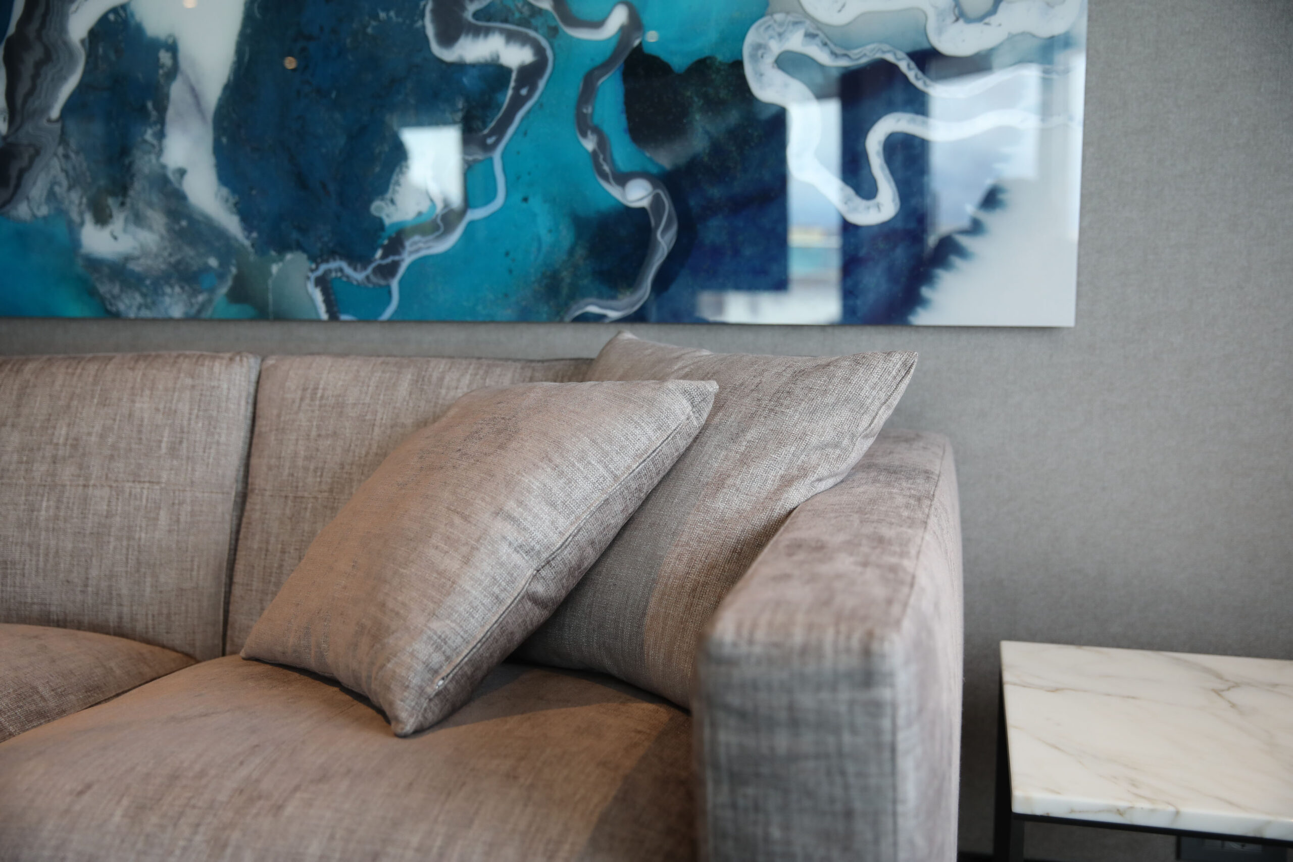 SE-Deluxe-Verandah-Suite-Lounge-002