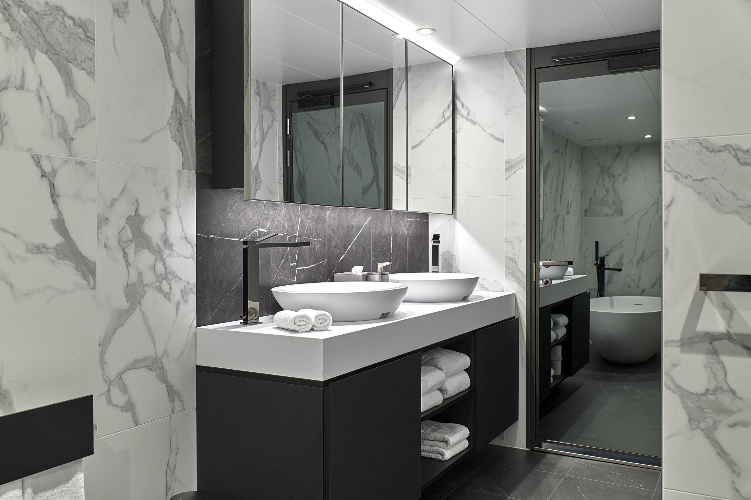 SE-Grand Panorama Suite_ Scenic Eclipse II-036