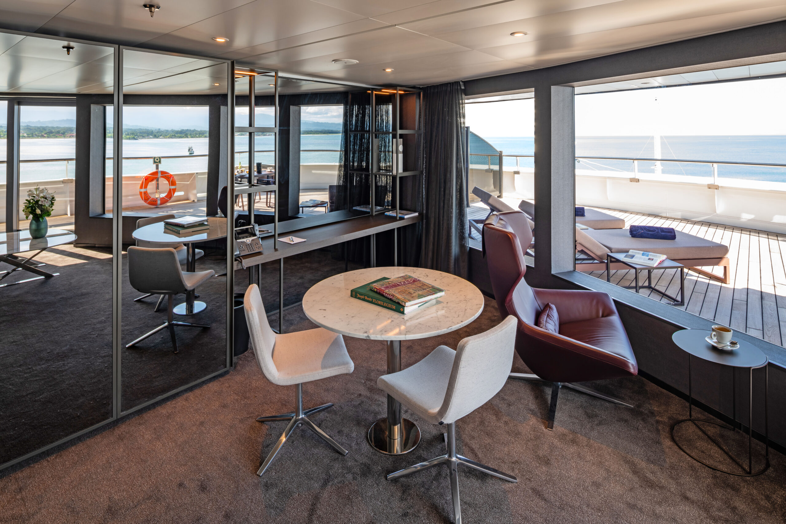 SE_Panorama_Suite_Lounge_002
