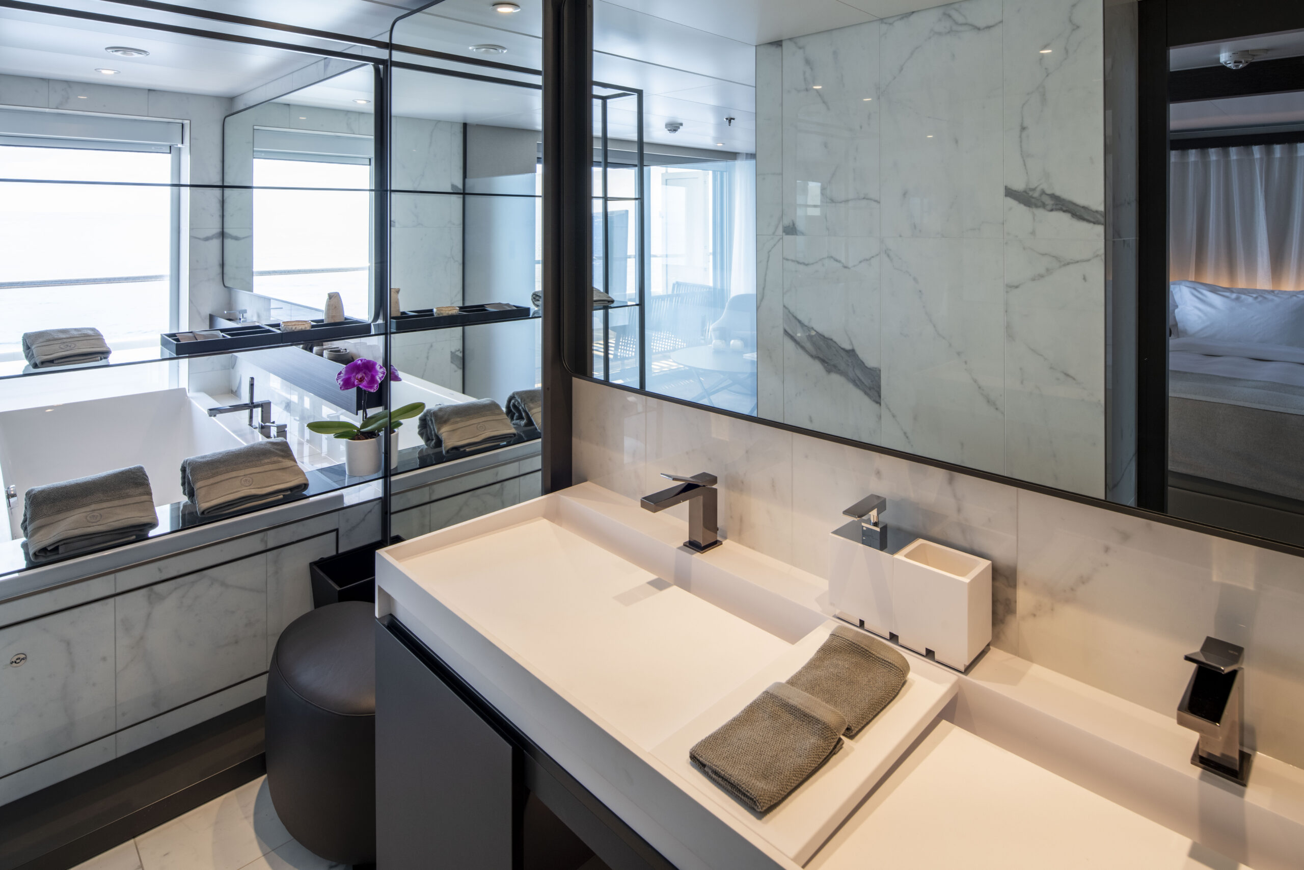 SE_Spa_Suite_Bathroom_005