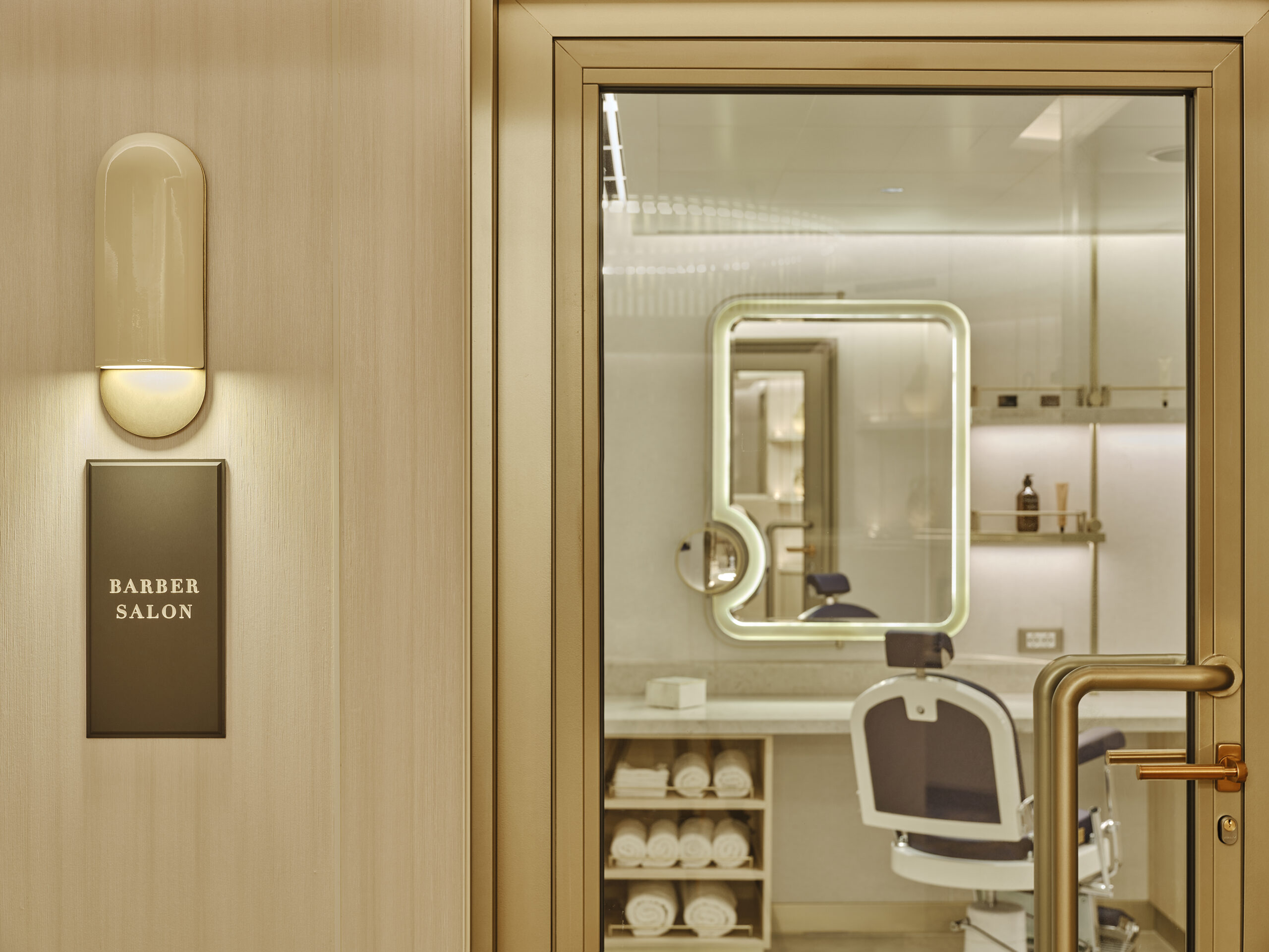 Barber Salon, Otium, Silver Dawn.