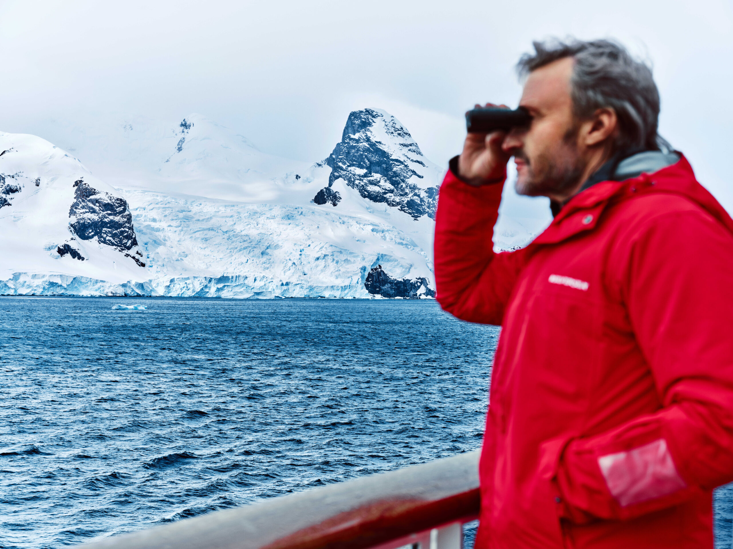 SSC_EV_Deck_Antarctica_Neko_Harbour_095_compressed