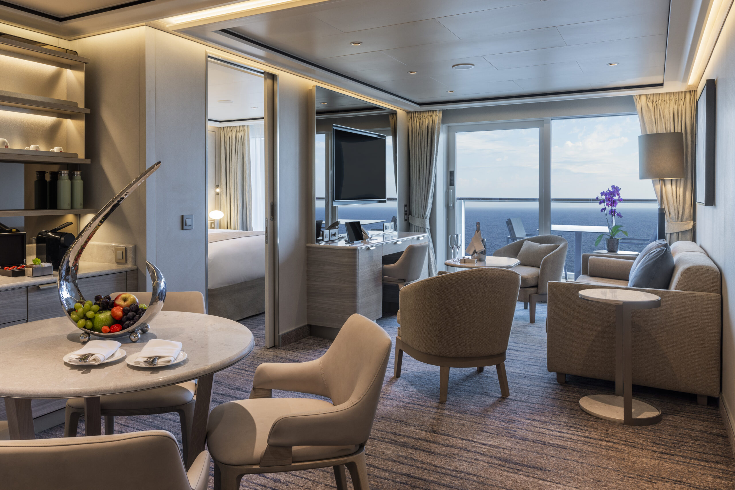 SSC_RA_SilverSuite_Living_0470