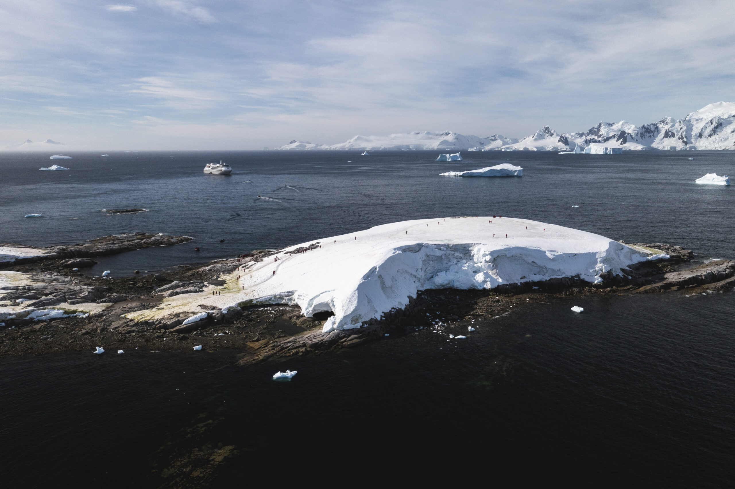Antarctica expedition onbord of the Silver Cloud