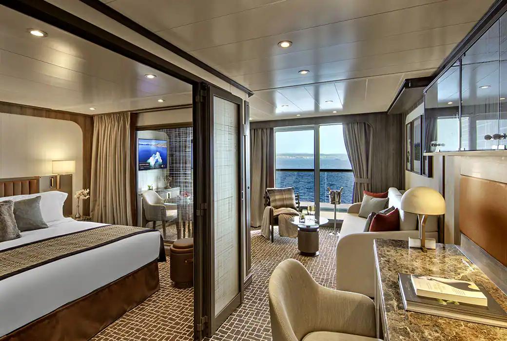 Veranda Suite vnps-ph_room_102125.jpg